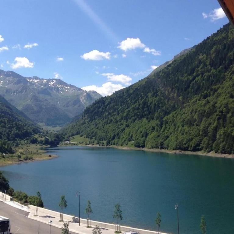Appartement Sur Le Bord Du Lac De Fabreges Laruns Exteriör bild